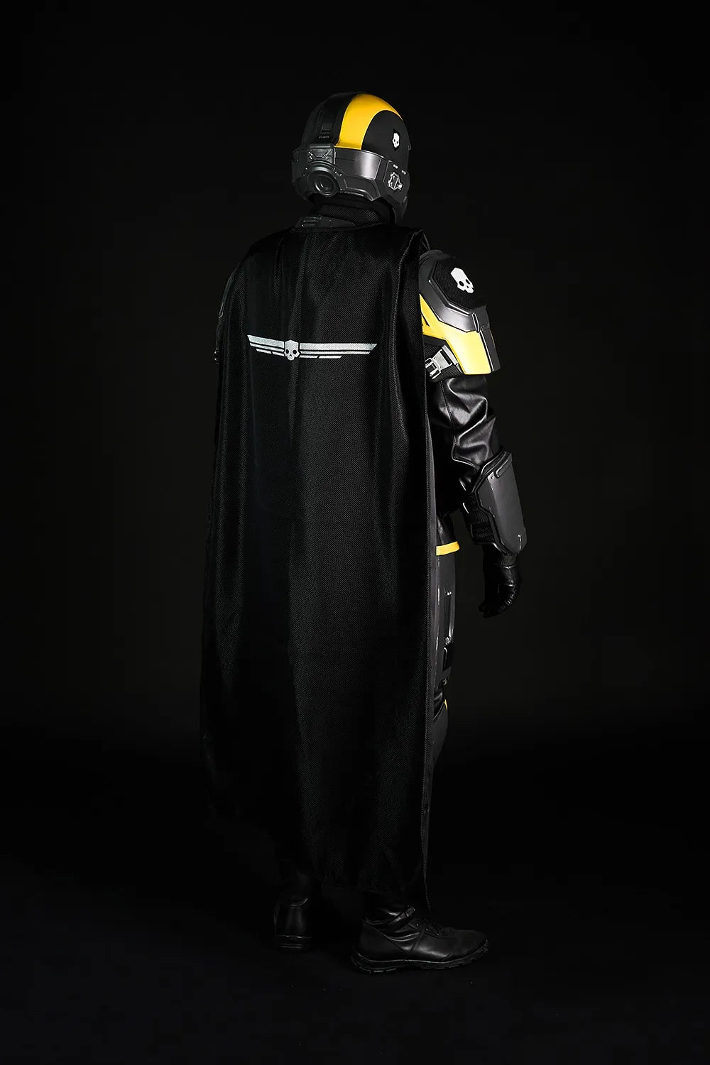 Helldivers B-01 Cosplay Costume - Right Line