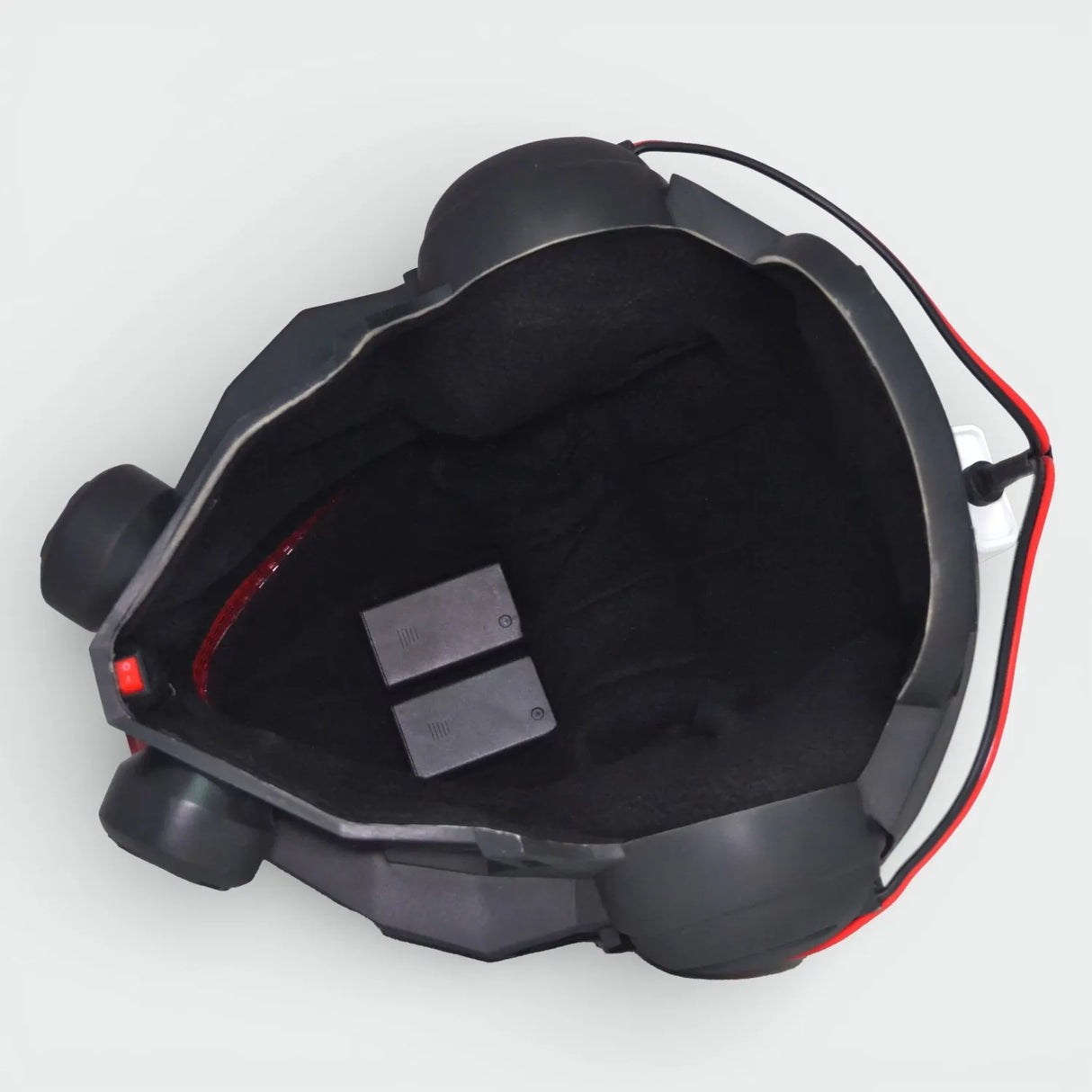 Titanfall 2 Pulse Blade Pilot Helmet - Shark Red