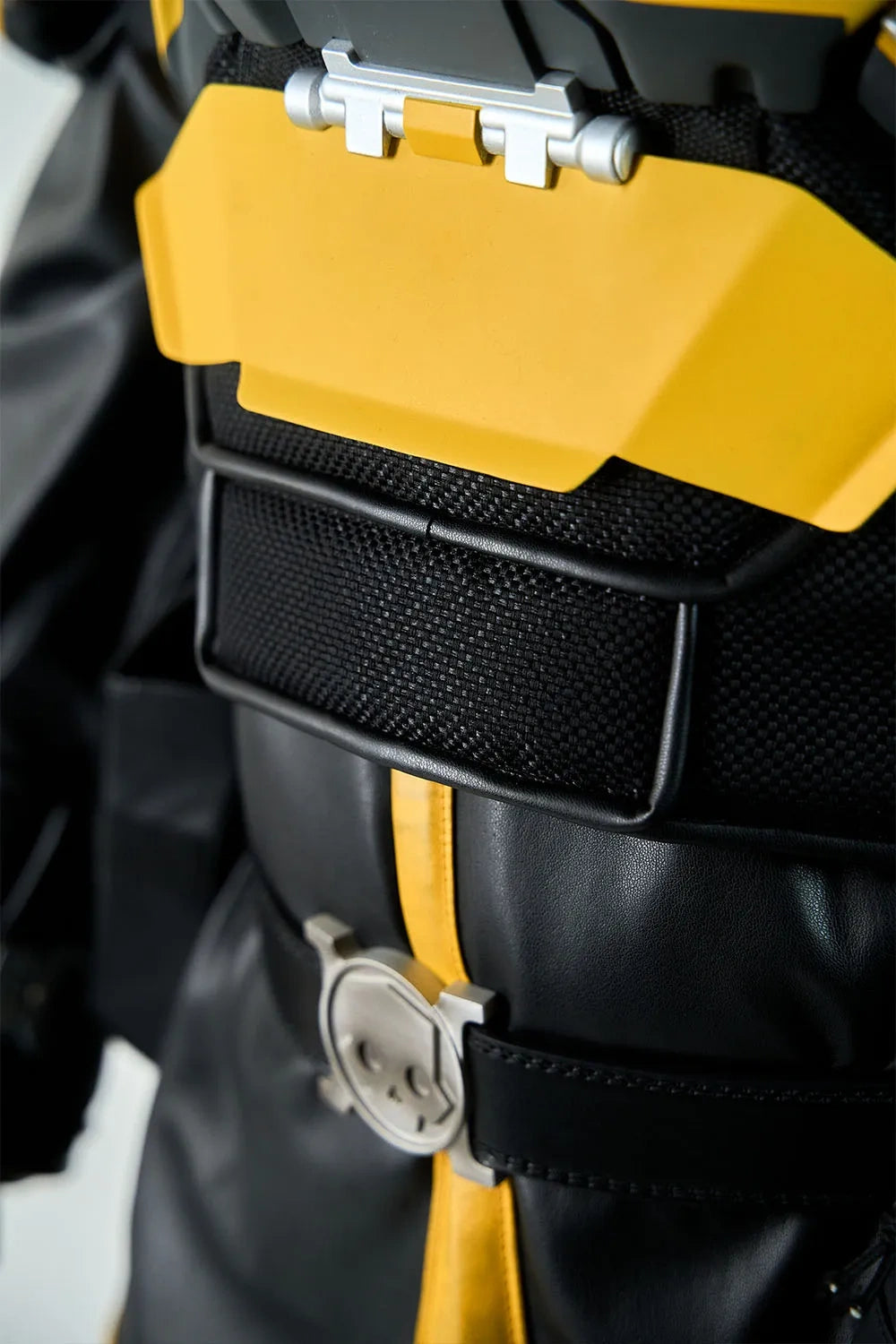 Helldivers Cosplay Costume - TR-40 Gold Eagle