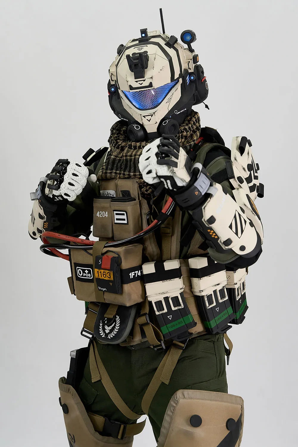 Titanfall 2 Pulse Blade Pilot Costume