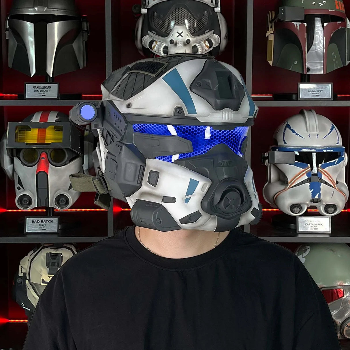 Titanfall 2 Grapple Pilot Helmet