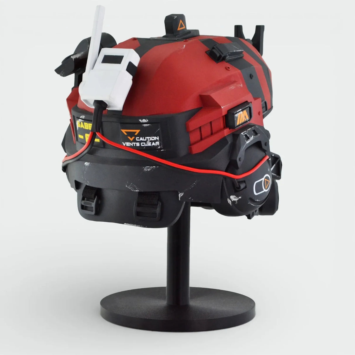 Titanfall 2 Pulse Blade Pilot Helmet - Shark Red