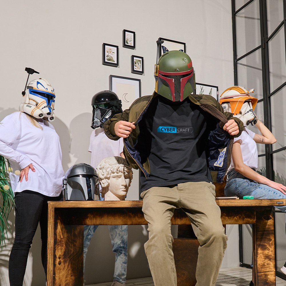 Cyber Craft create realistic helmets from movies, TV series, and games.