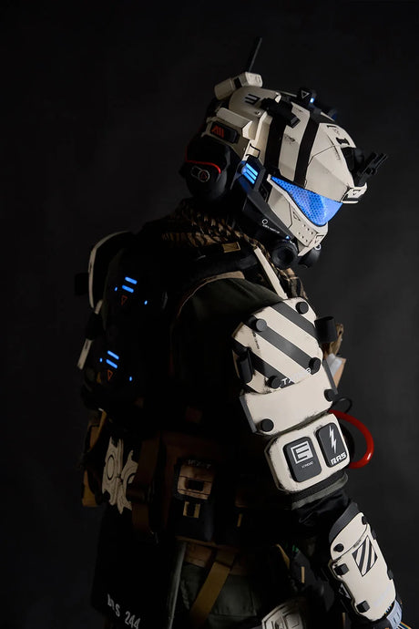 Titanfall 2 Pulse Blade Pilot Costume