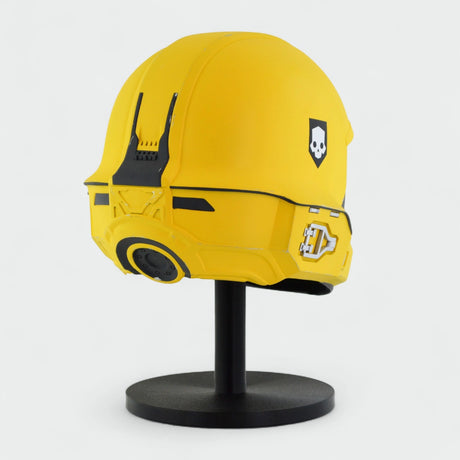 Helldivers 2 TR-40 Gold Eagle Helmet