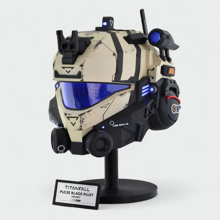 Titanfall 2 Pulse Blade Pilot Helmet