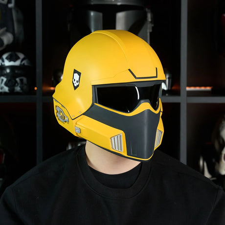 Helldivers 2 TR-40 Gold Eagle Helmet