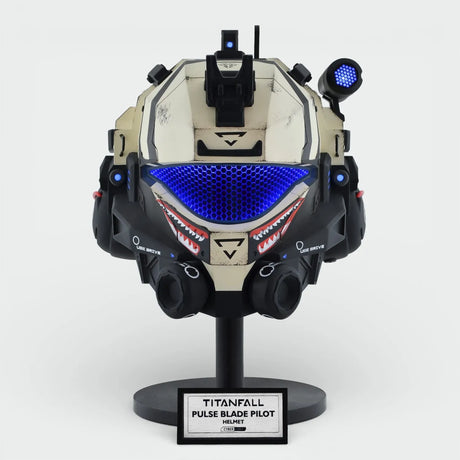 Titanfall 2 Pulse Blade Pilot Helmet - Shark White