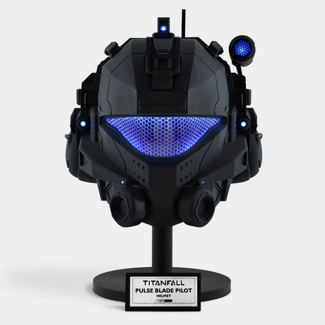 Titanfall 2 Pulse Blade Pilot Helmet - Total Black
