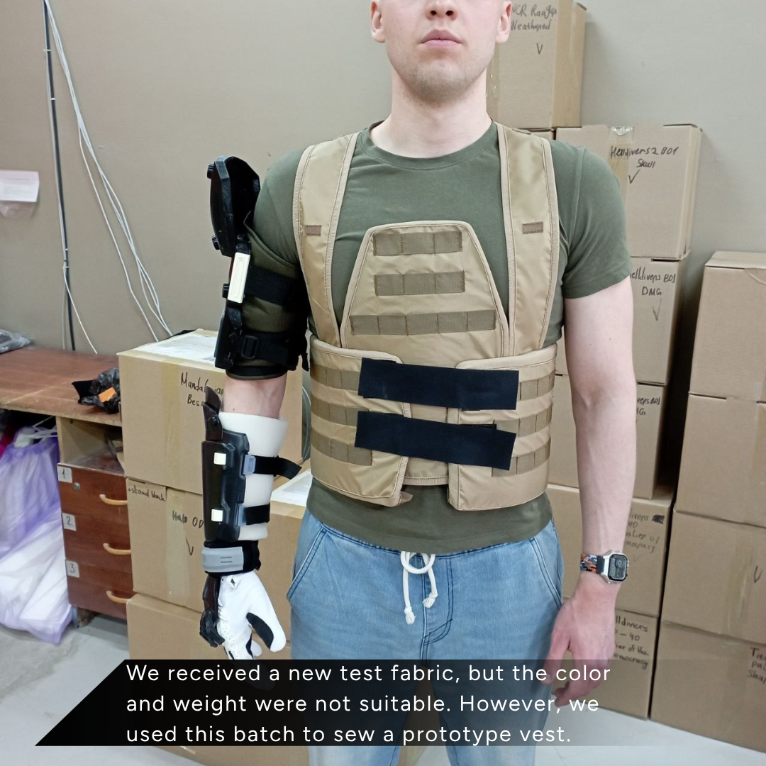 Titanfall 2 Pulse Blade Pilot Costume - Pre Order