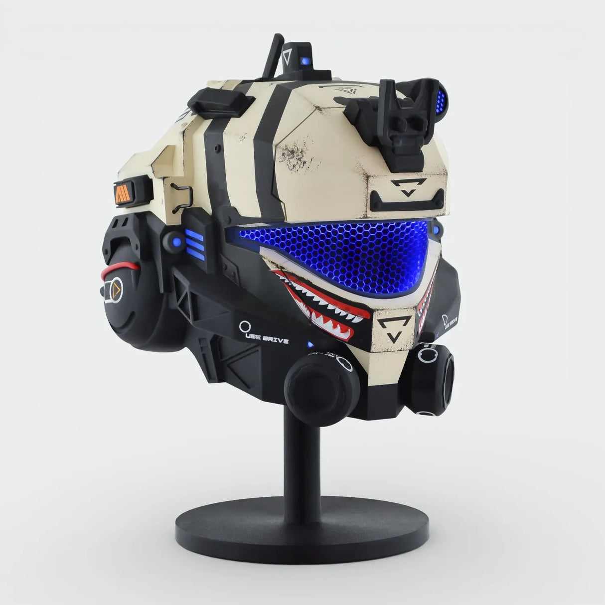 Titanfall 2 Pulse Blade Pilot Helmet - Shark White