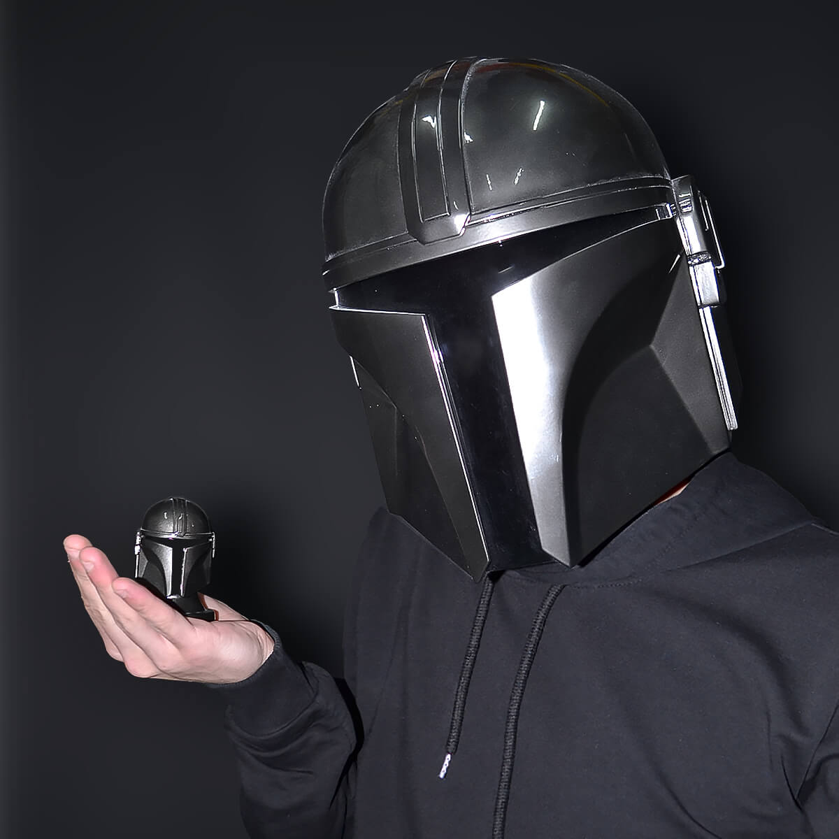 Mandalorian Bust from Star Wars Series / Buy Star Wars Figure / Buy Star Wars Bust / Buy Star Wars merch / Cyber Craft