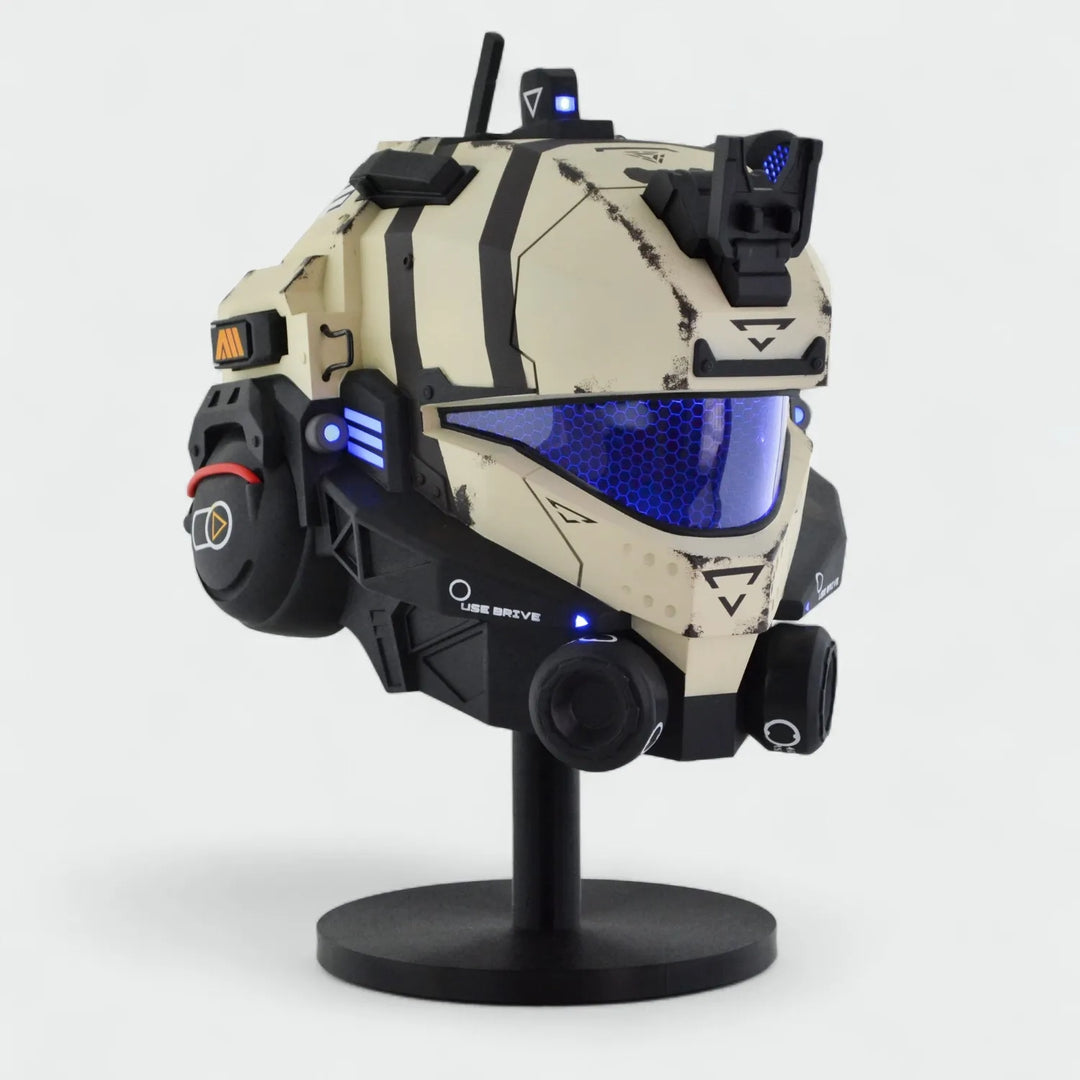 Titanfall 2 Pulse Blade Pilot Helmet
