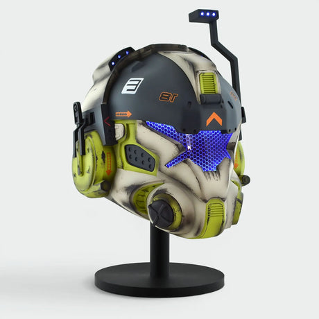 Titanfall Battle Rifle Pilot Classic Helmet