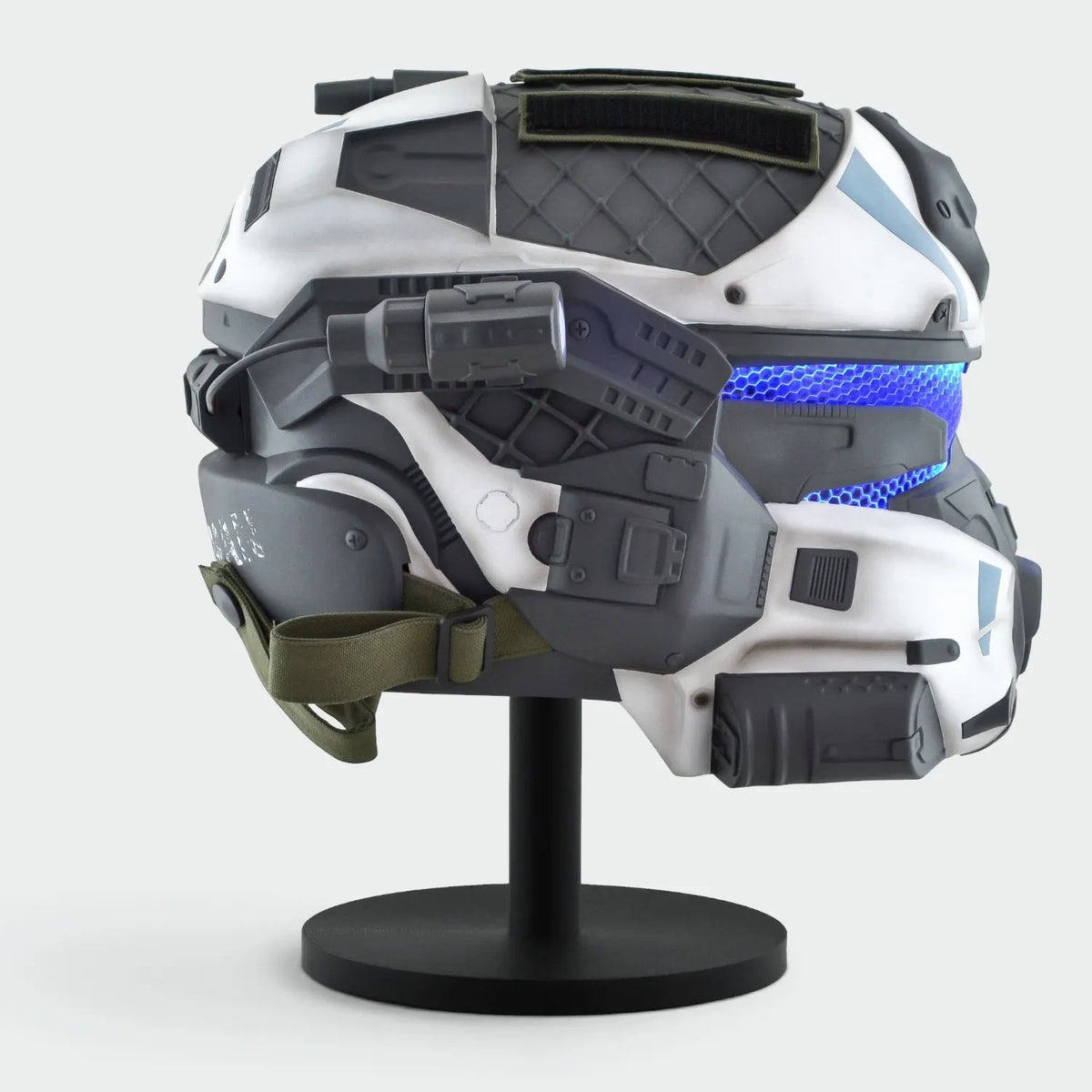 Titanfall 2 Grapple Pilot Helmet