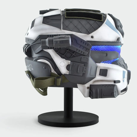 Titanfall 2 Grapple Pilot Helmet