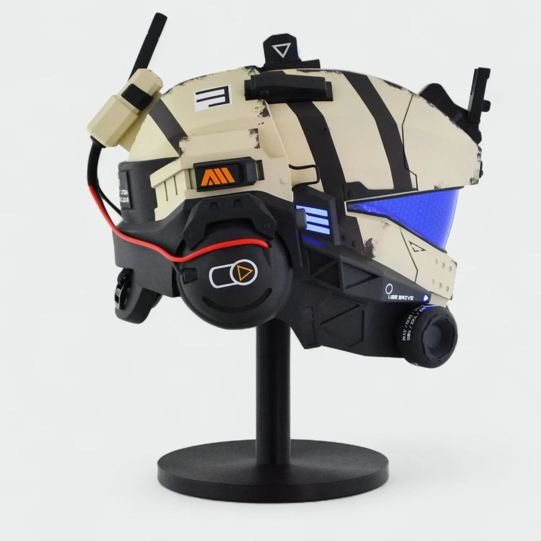 Titanfall 2 Pulse Blade Pilot Helmet