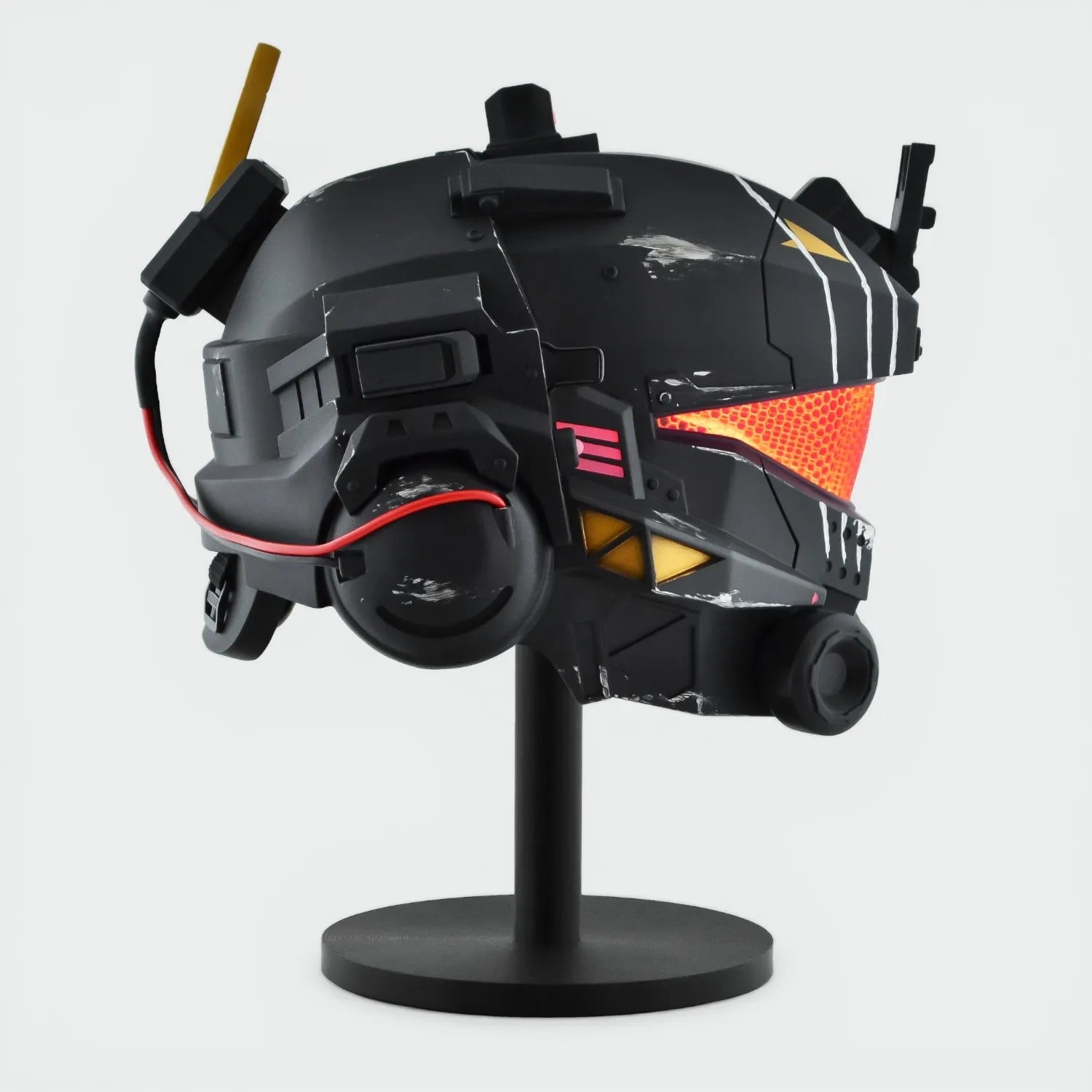 Titanfall 2 Pulse Blade Pilot Helmet - Black