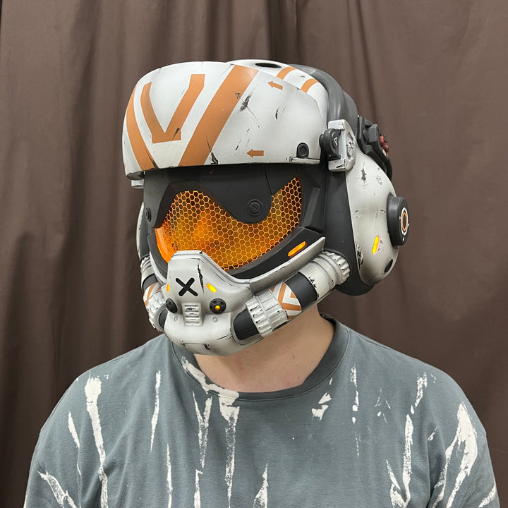 Titanfall 2 Viper Pilot Damage Helmet