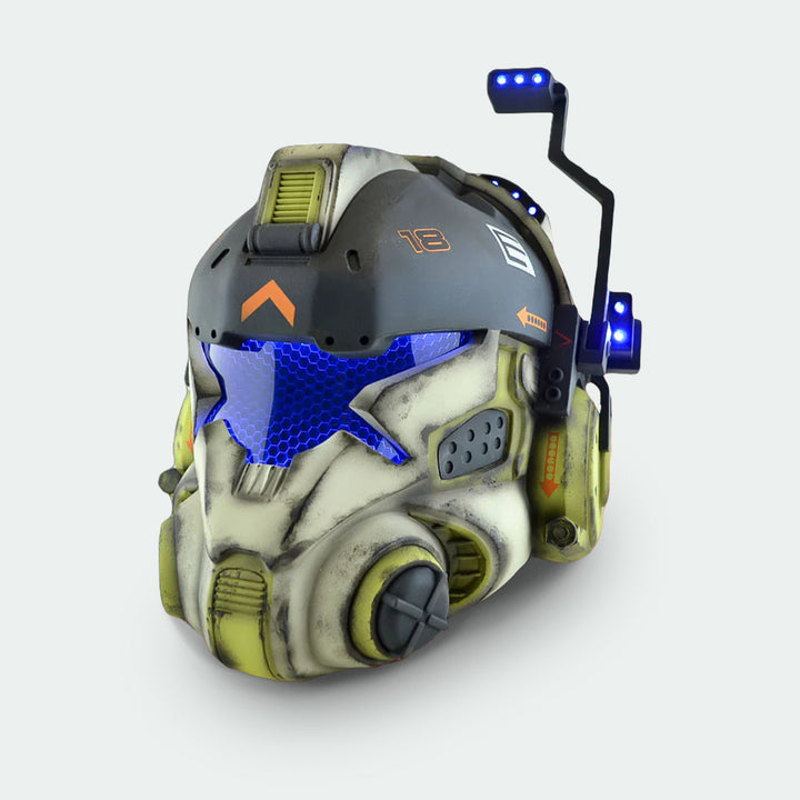 Titanfall Battle Rifle Pilot Classic Helmet