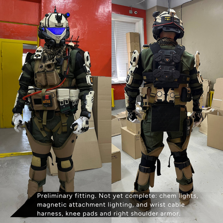 Titanfall 2 Pulse Blade Pilot Costume - Pre Order