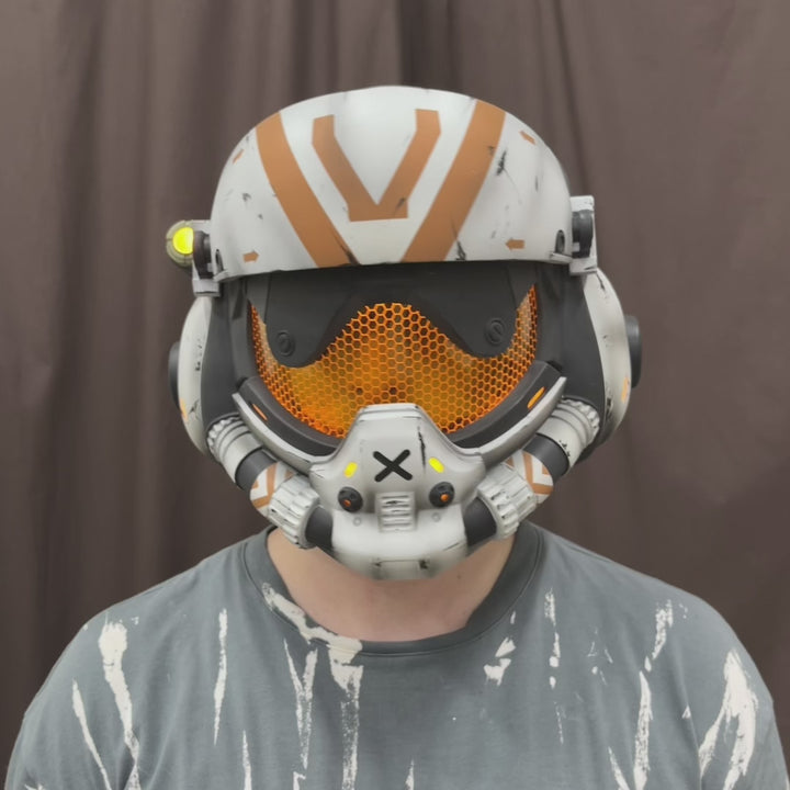 Titanfall 2 Viper Pilot Damage Helmet