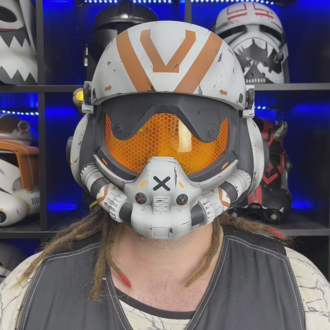 Titanfall 2 Viper Pilot Clean Helmet